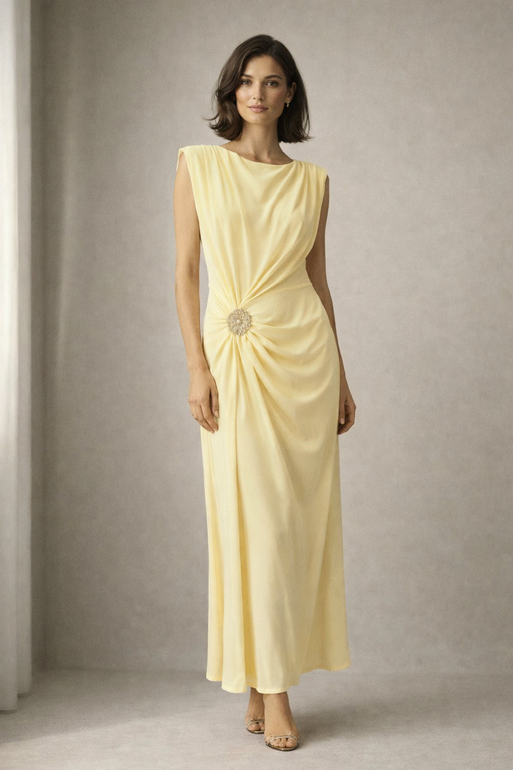 Fustan "Obsidian Grace" e verdhë